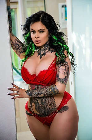 Xwife Karen