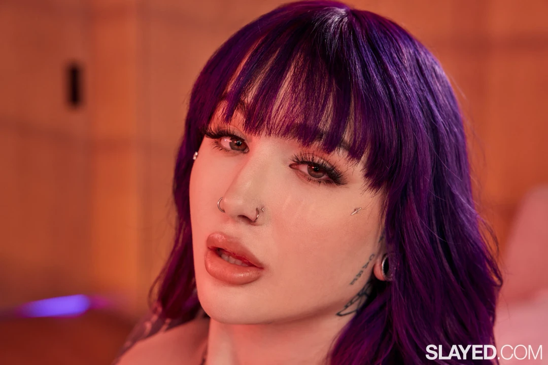 Naughty Sarah Makes Valerica Squirt — photo 3