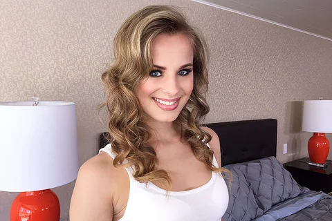 Julia Ann teaches student Jillian Janson how to suck and fuck a big cock — photo 2