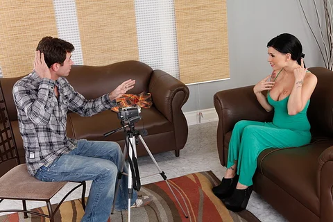 Eva Angelina fucking in the living room with her black hair — photo 2