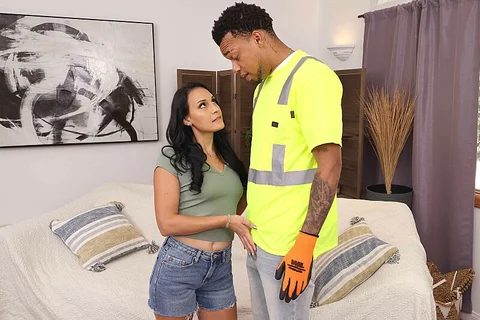 Jade Greene wants a strangers big black Thundercock — photo 2